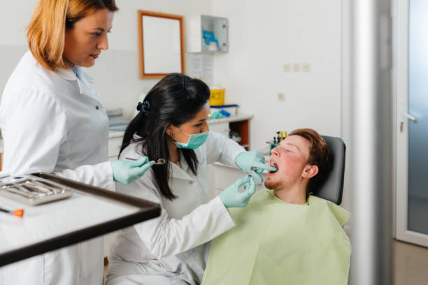 Best Broken or Cracked Tooth Emergency Dentist in Boston, MA